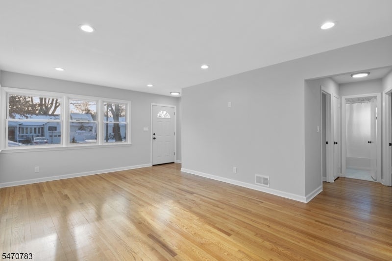26 Kipling Ave