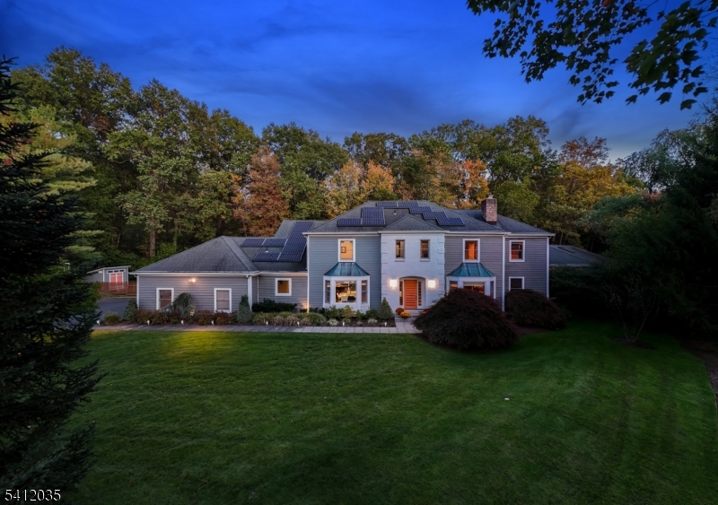 15 Olde Greenhouse Ln