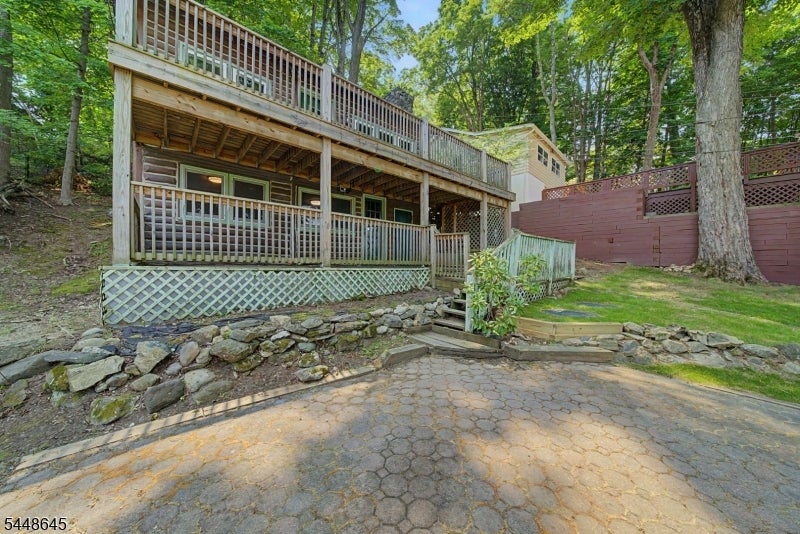 152 Andover Sparta Rd