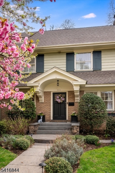 111 Montclair Ave