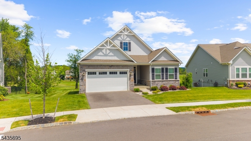 124 Club House Dr