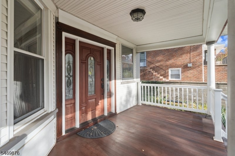 941 Edgewater Ave