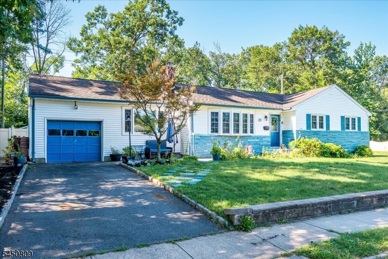 228 Norris Ave