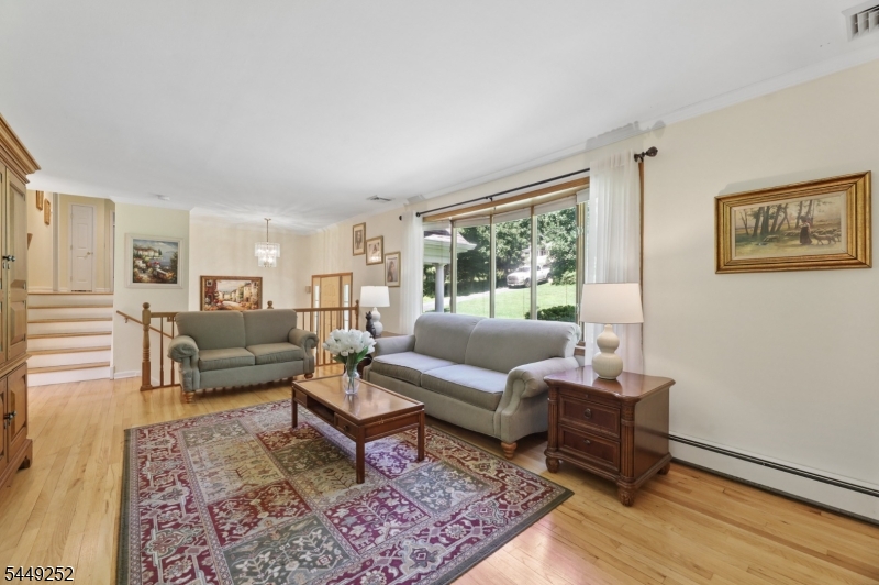 20 Everdale Rd