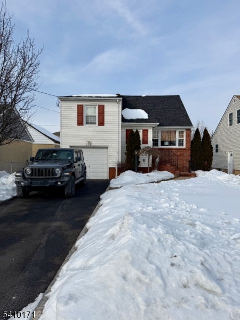 Photo of 556 Locust Ave, Garwood, NJ 07027 (MLS # 4008774)