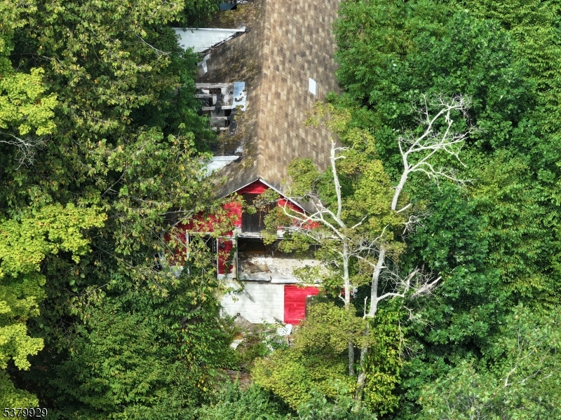 20 Pines Rd