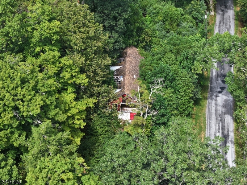 20 Pines Rd