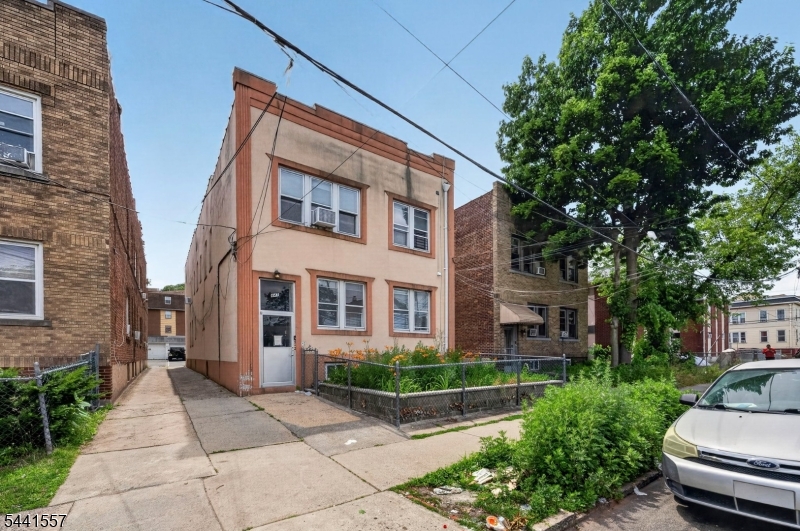 447 Paulison Ave