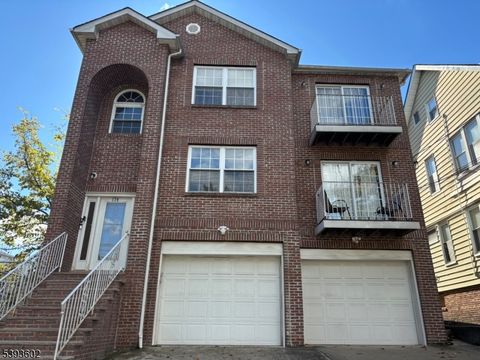 174 Keer Avenue Newark City NJ 07112