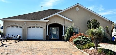 305 Aldo Dr Toms River Township NJ 08753