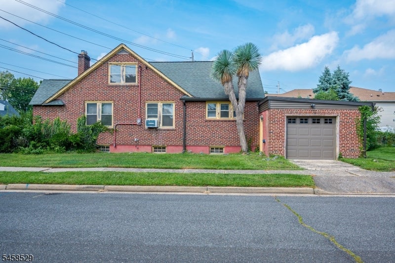 462 Union Ave