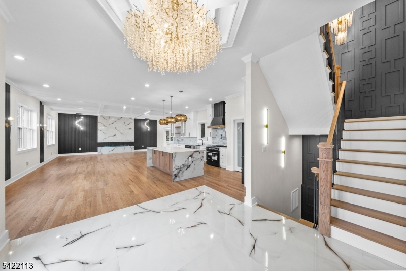 38 Pershing Pl
