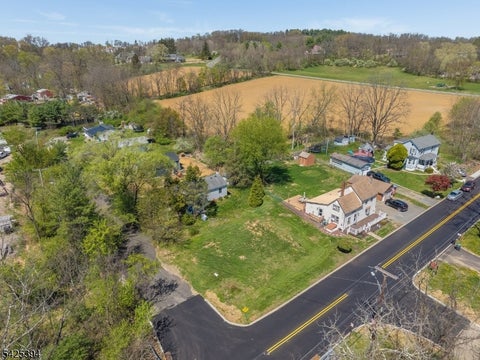 Photo for 2 Maple Ln