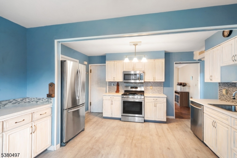 98 Avenue D