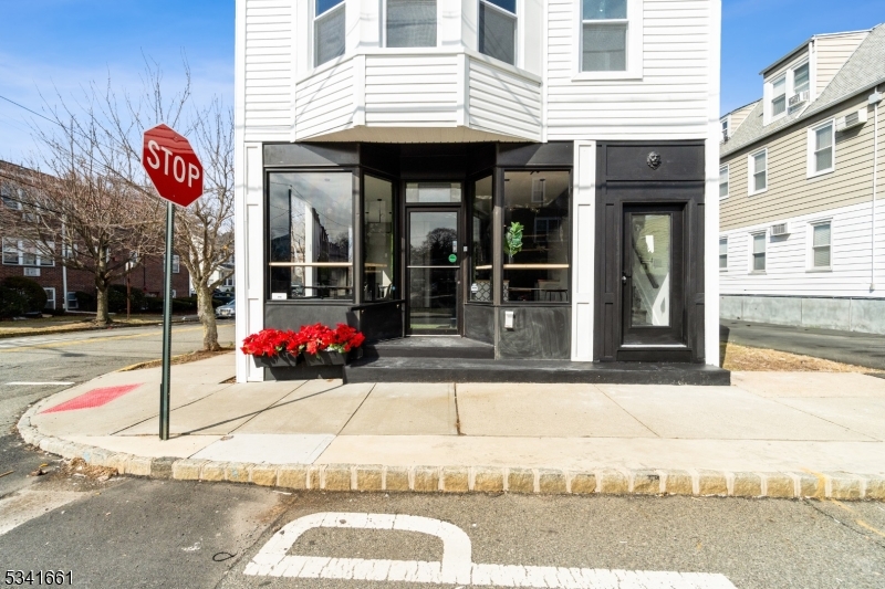 165 Garden Ave