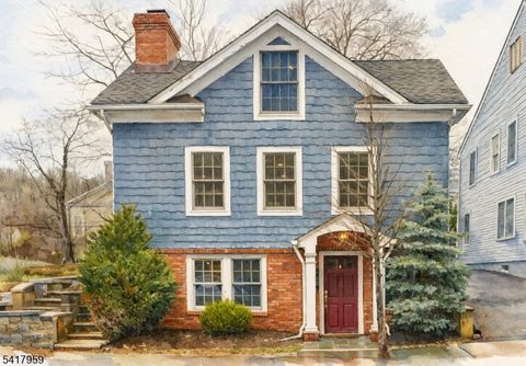 35 Dehart St Morristown Town NJ 07960