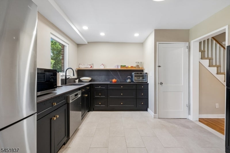 41A Troy Dr