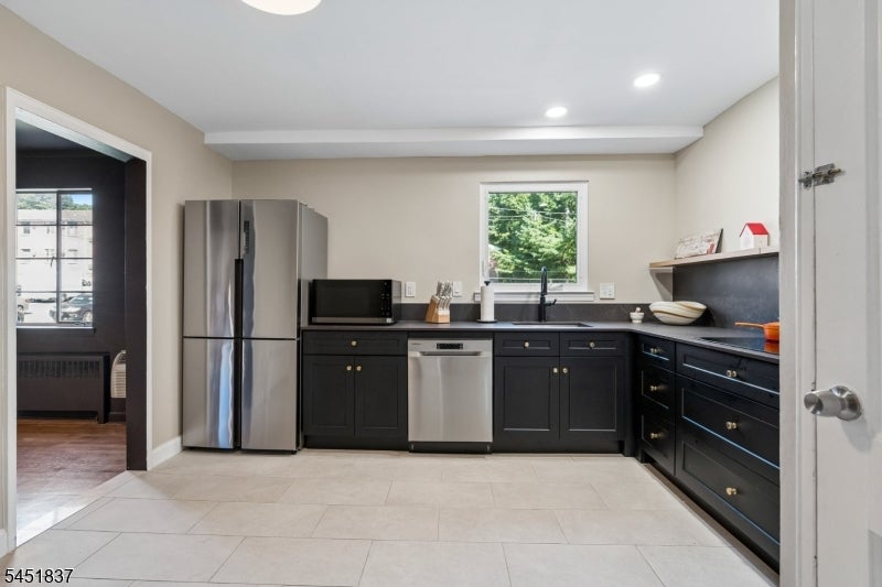 41A Troy Dr