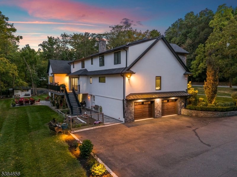 29 Old Chestnut Ridge Rd