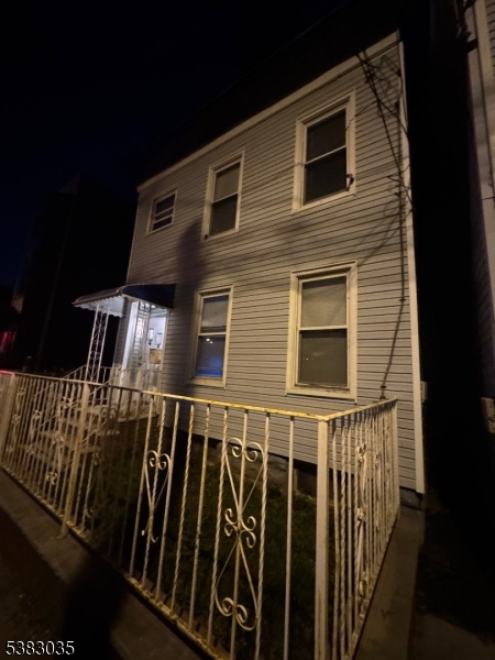 443 Grove St