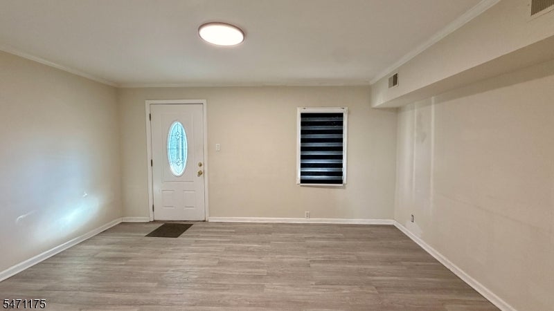 87 W Dewey Ave