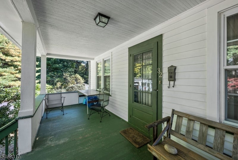 32 Mulder Ln