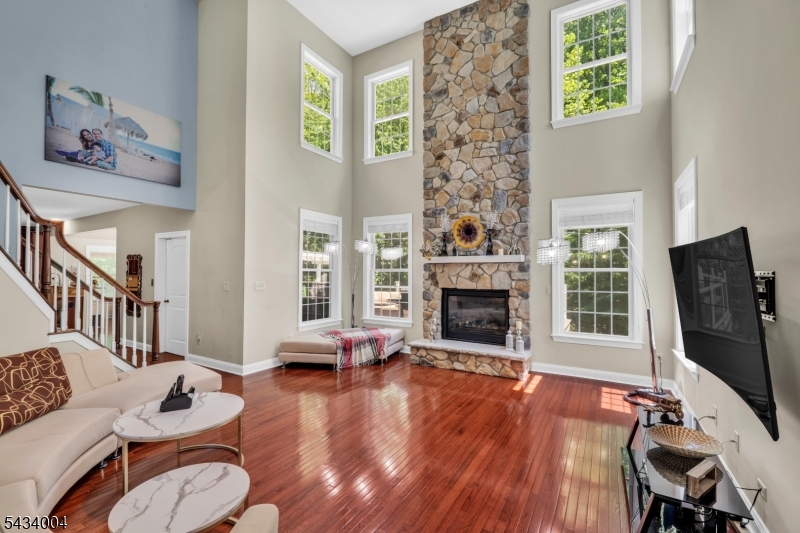 4 Sovereign Dr