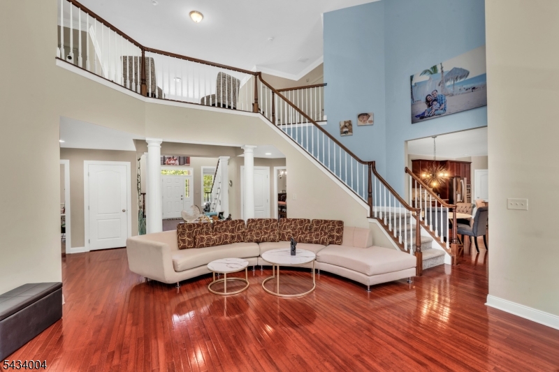 4 Sovereign Dr