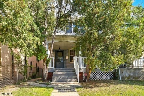 Photo of 68 Danforth Ave, Jersey City, NJ 07305 (MLS # 3995893)