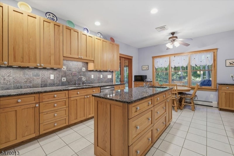 352 Woolf Rd