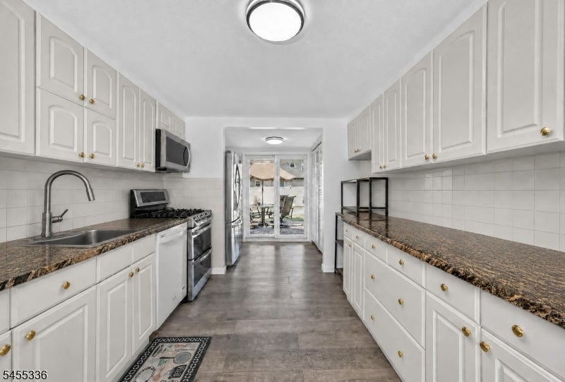 58 Hillcrest Ave