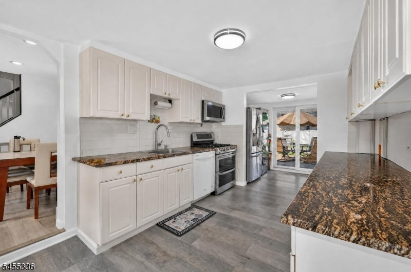 58 Hillcrest Ave