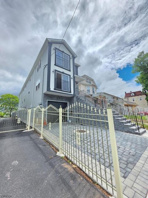 162 Jacques St Elizabeth City NJ 07201