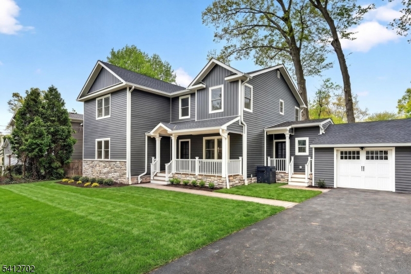 85 Pleasant Ave