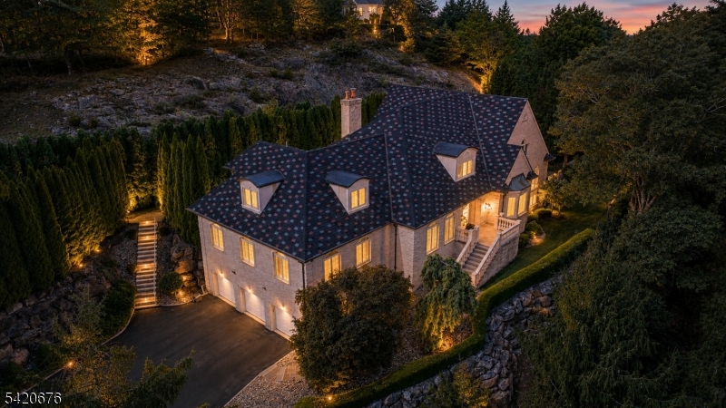 49 Cherokee Ct