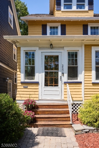 227 Parker Ave