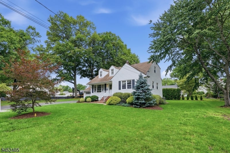 111 Primrose Dr