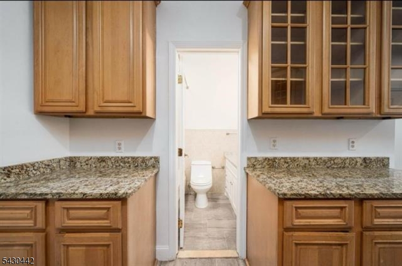 75 Palisade Ave 1