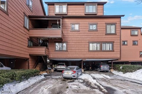 9 Marina Ky Secaucus Town NJ 07094