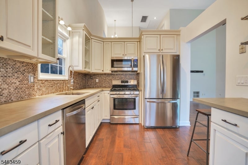 1606 Windsor Ct