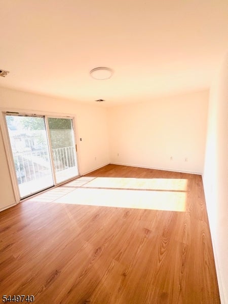 87 N 6Th St