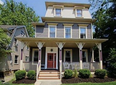 44 Home St Metuchen Boro NJ 08840
