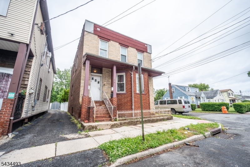 600 Lincoln St