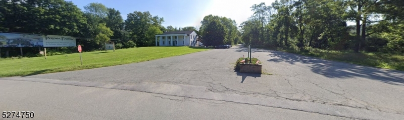 76 Main St