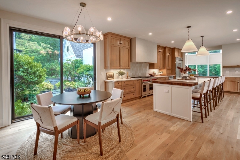 7 Cedar Hill Dr