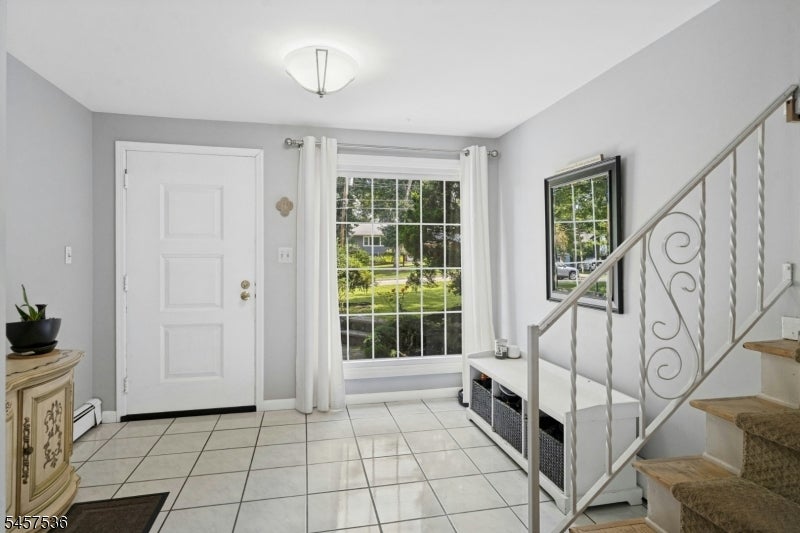 33 Douglas Dr