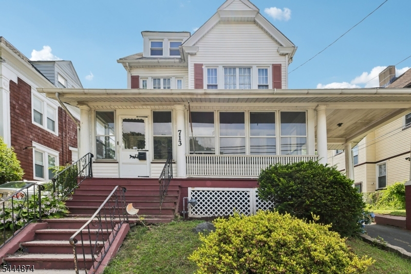 711-713 Degraw Ave