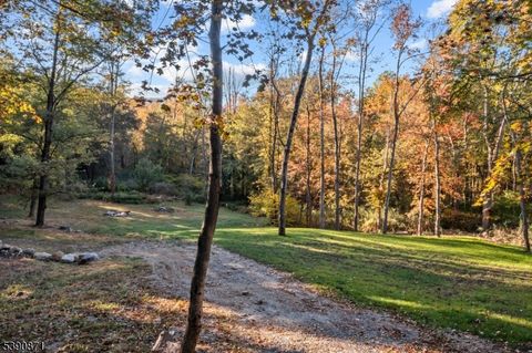 Photo of 69 Kitchell Rd, Denville, NJ 07834 (MLS # 3993971)