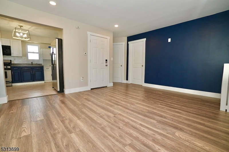 26 Tappan Ave 2nd Fl.