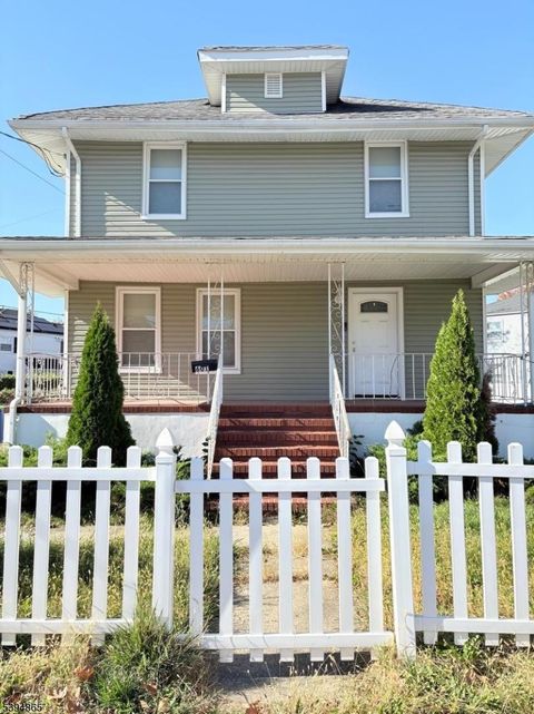 Photo of 601 Thompson Ave, Bound Brook, NJ 08805 (MLS # 3995715)